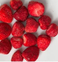 DONDURULARAK KURUTULMUŞ ÇİLEK